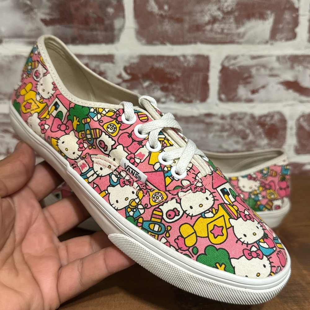 Vans Hello Kitty Lace Up Canvas Shoes Skater Womens 6.5 Mens 5 Pink Adorable